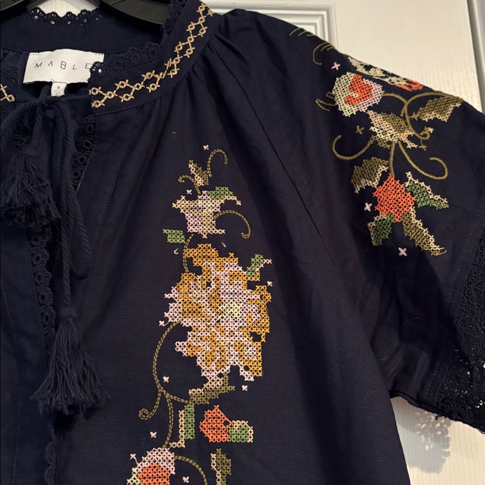 NWOT MABLE ZELINA EMBROIDERED
TASSEL SHORT SLEEVE ROMPER - Picture 4 of 8